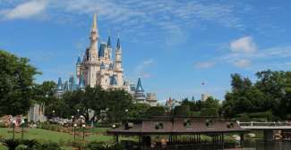Das Walt Disney World Resort zählt weltweit zum größten Freizeitpakt, da er aus vier verschiedenen Parks besteht.