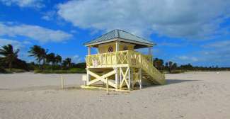 Die bunten Strandhütten sind das Markenzeichen von South Beach.