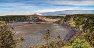 Ein aktiver Krater im Hawaii Volcanoes National Park/Big Island.
