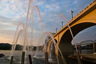 Auffällige Brücke in Tennessee, USA