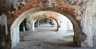 Dieses historische militärische Fort liegt auf der Insel Santa Rosa, in der Nähe von Pensacola.