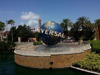 Besuchen Sie in Orlando einen der vielen Themenparks, z.B. die Universal Studios.