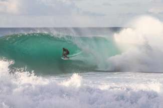 Die Strände von Hawaii sind auch bei Surfern sehr beliebt.