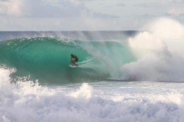 Surfing hawaii
