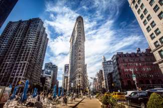 Wegen seiner besonderen Keilform gehört das Flatiron Building zu einem der Wahrzeichen von New York.