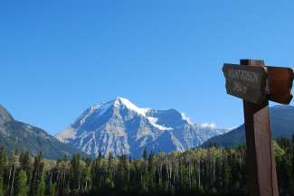 Mount Robson ist der höchste Berg in den kanadischen Rocky Mountains.