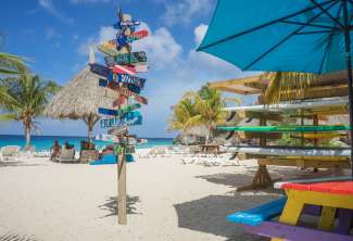 Curacao hat mehrere wunderschöne Strände, z.B. Grote Knip, Playa Lagun oder Jan Tiel Beach.