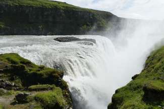 Der Gullfoss-Wasserfall befindet sich auf der Südseite Islands.