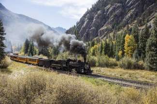 Diese traditionelle Lokomotive fährt von Williams zum Grand Canyon.