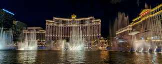 Das Bellagio Hotel zählt unter anderem für seine Wassershow zu den bekanntesten Hotels in Las Vegas.